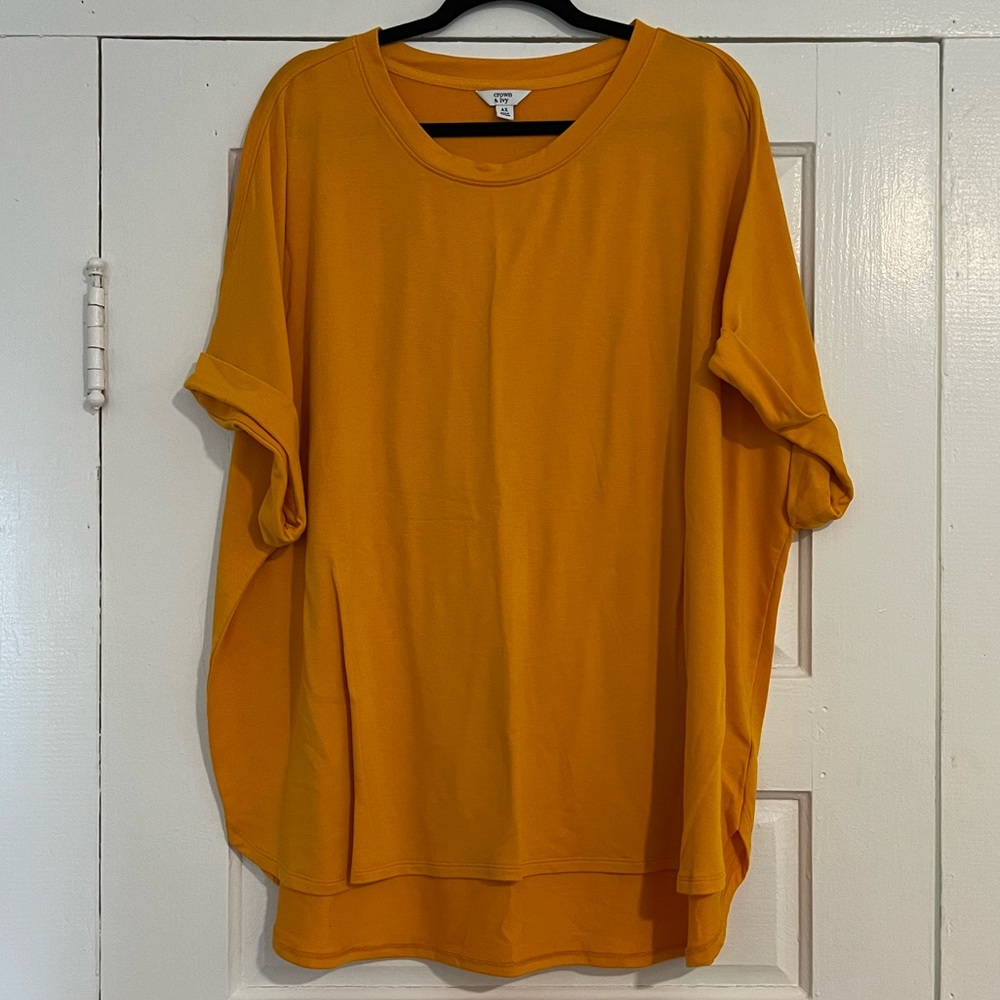 Crown and Ivy roll sleeve tunic